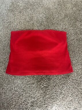 Perfect white tee Red cotton tube top